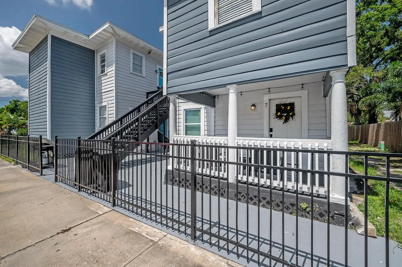 Updated Condo In Heart Of Tampa